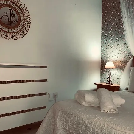 Casa de Férias El Rincon De La Tia Basilia- Sotillo de la Adrada